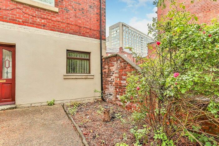 1 Bedroom Flat To Rent In Clarkehouse Road, Sheffield S10