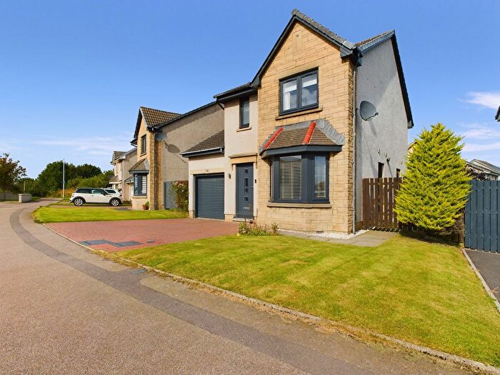 4 Bedroom Detached House For Sale In Lochinch Walk, Aberdeen, AB12