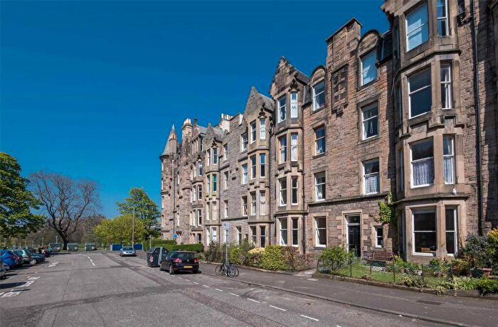 3 Bedroom Flat To Rent In Spottiswoode Street, Edinburgh, EH9