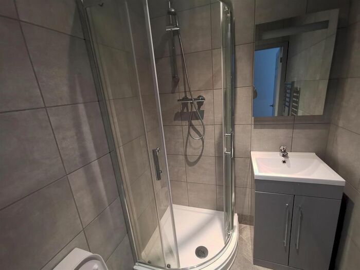 1 Bedroom Flat To Rent In St Peters House, Princes Street, Doncaster, DN1