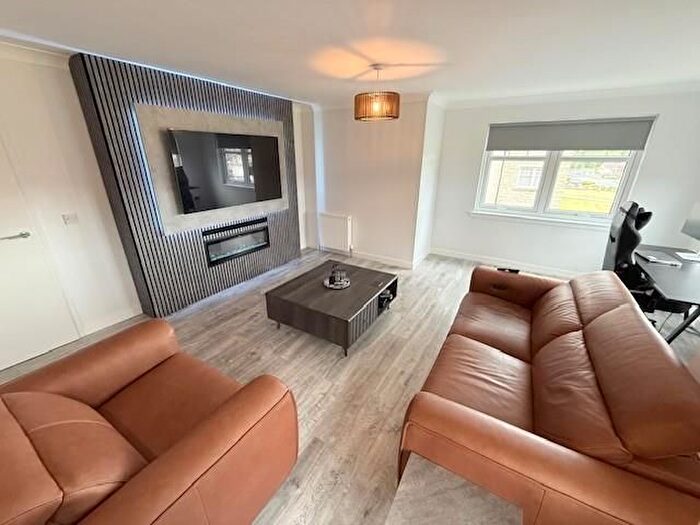 2 Bedroom Flat For Sale In Corthan Court, Lochty Meadows, KY1