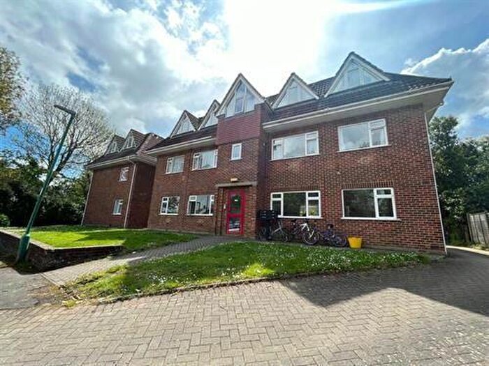 2 Bedroom Flat To Rent In Berrans Avenue, Bournemouth, BH11