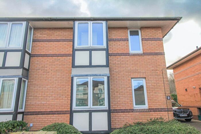 3 Bedroom Semi-Detached House To Rent In Knyfton Close, Weston-Super-Mare, BS23