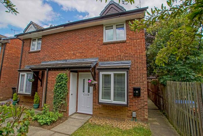 1 Bedroom Property To Rent In Cowslips, Welwyn Garden City, AL7