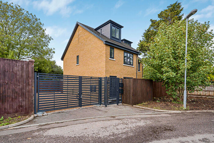 3 Bedroom Semi-Detached House For Sale In The Broadway, Farnham Common, SL2