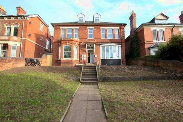 2 Bedroom Flat To Rent In Ashford House, Rainbow Hill, Worcester, WR3
