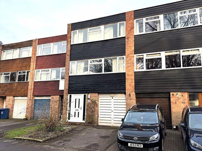 4 Bedroom Terraced House For Sale In Taylors Crescent, Cranleigh, GU6