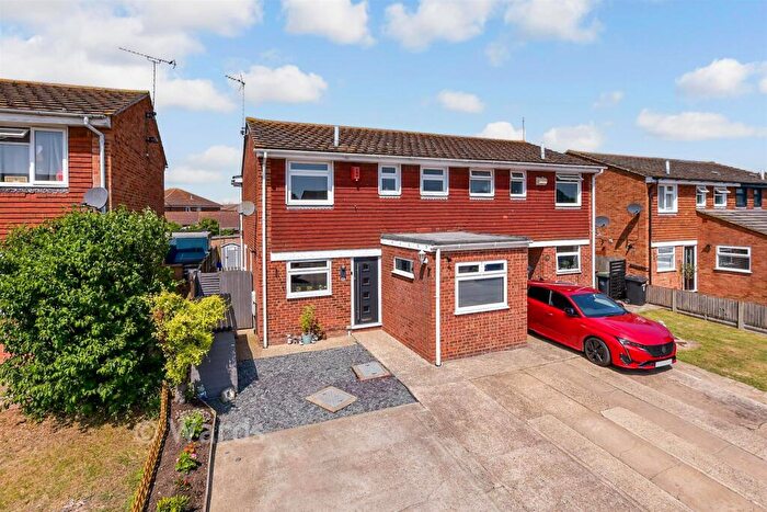 4 Bedroom Semi Detached House For Sale In Wrentham Avenue, Herne Bay, Kent, CT6