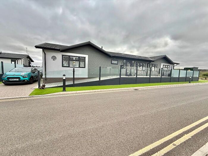 2 Bedroom Park Home For Sale In Clearwater Drive, Sandy Bay, Thorney Bay Road, Canvey Island, SS8