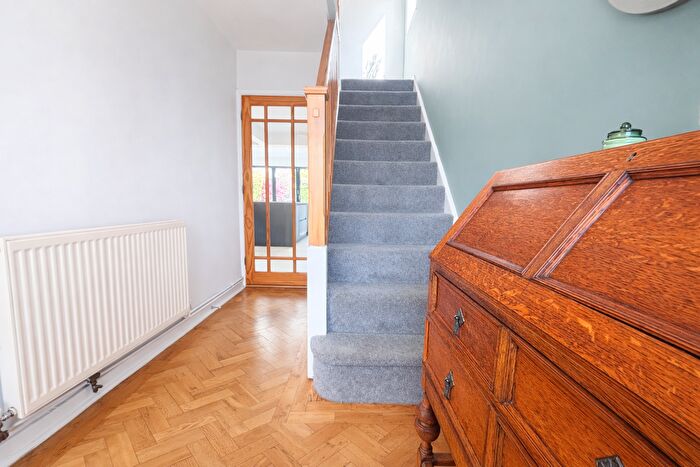 3 Bedroom Semi Detached House For Sale In Birstall, Leicester, LE4