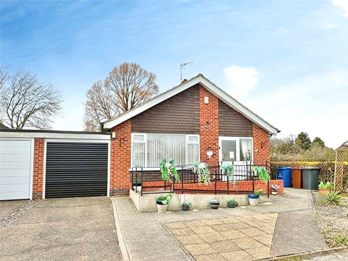 2 Bedroom Bungalow For Sale In Friesland Drive, Sandiacre, Nottinghamshire, NG10