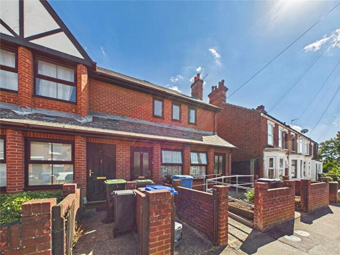 1 Bedroom Maisonette For Sale In Cullingham Road, Ipswich, Suffolk, IP1