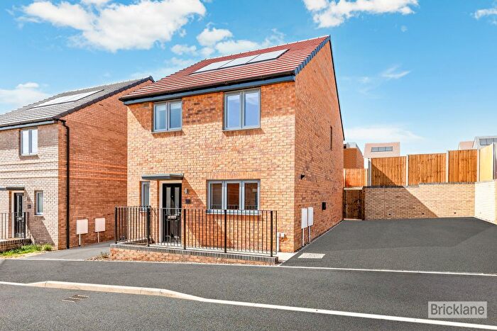 3 Bedroom Property To Rent In Shale Meadow, Wellingborough, NN8