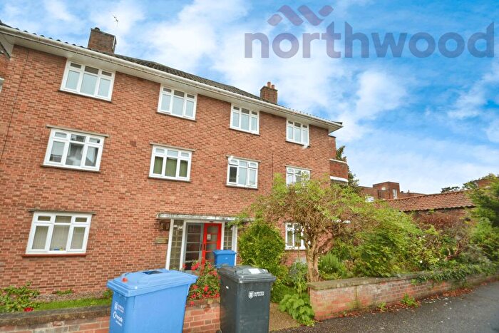 2 Bedroom Flat To Rent In Heigham Grove, Norwich, NR2