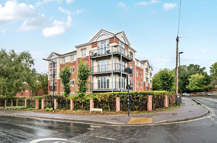 1 Bedroom Apartment For Sale In West End Road, Southampton, Hampshire, SO18