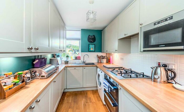 3 Bedroom Terraced House For Sale In Moor View Road, Sheffield, S8