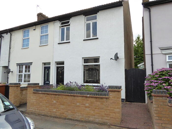 2 Bedroom End Of Terrace House To Rent In Albert Road, Bexley, DA5