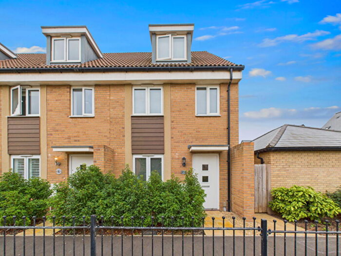 3 Bedroom Semi-Detached House For Sale In Tanner Road, Banwell, BS29