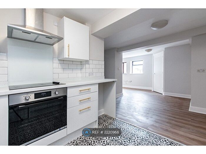 1 Bedroom Flat To Rent In Providence Place, Ilkeston, DE7