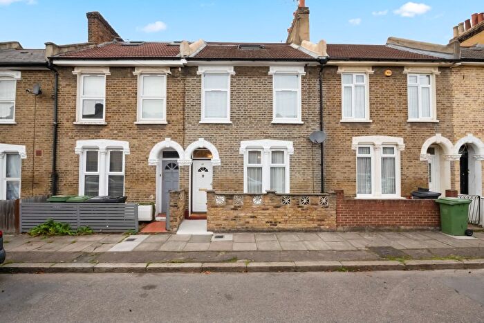 4 Bedroom Terraced House For Sale In Kneller Road, London, Greater London, SE4