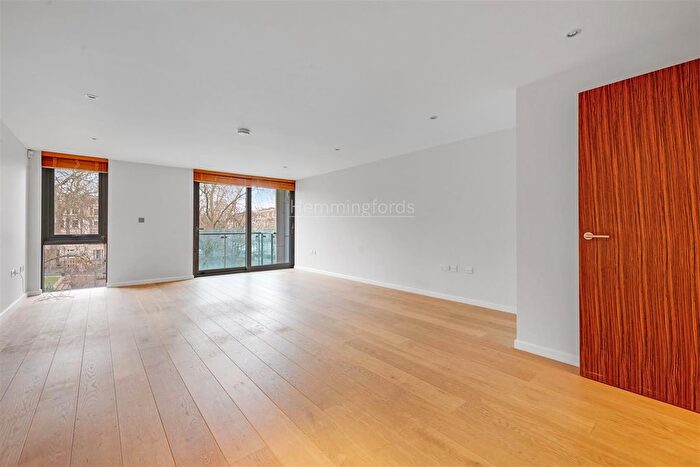 2 Bedroom Flat To Rent In Blackthorn Avenue, Islington, N7