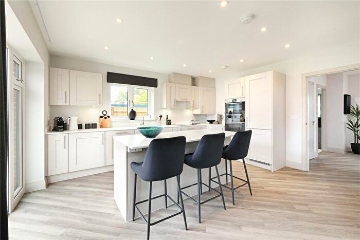 3 Bedroom Detached House For Sale In Willowbank Place, Send, Woking, Surrey, GU23