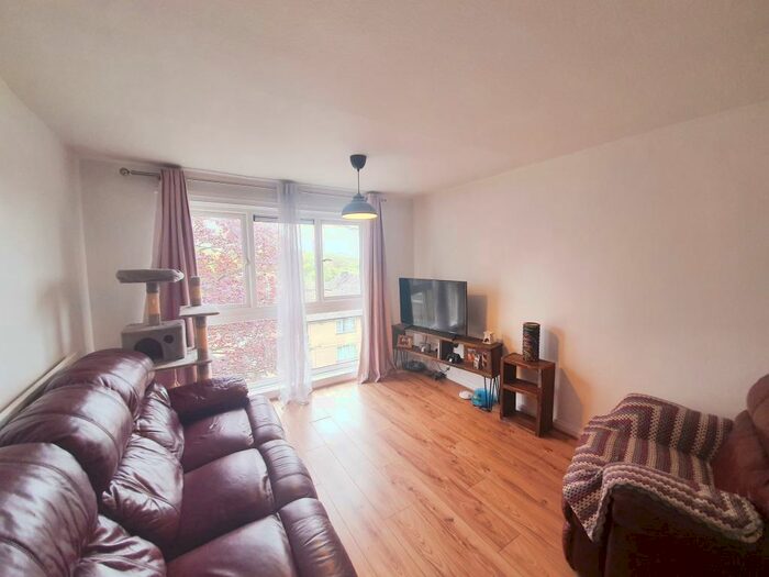 2 Bedroom Apartment To Rent In Longley Hall Way, S5