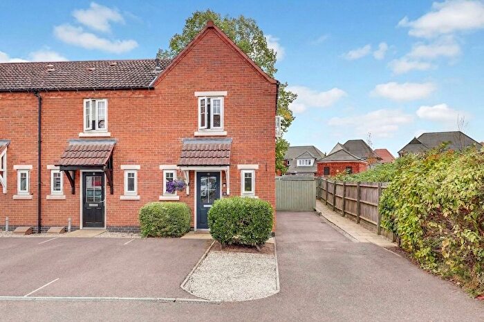 2 Bedroom End Of Terrace House For Sale In Dakota Road, Newton, NG13