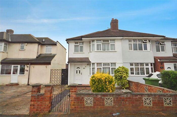 3 Bedroom Semi Detached House To Rent In Windermere Avenue, Elm Park, Hornchurch, RM12
