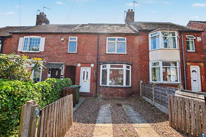2 Bedroom Terraced House For Sale In Oakwood Avenue, Wakefield, West Yorkshire, WF2