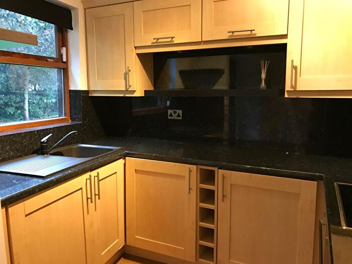 1 Bedroom Flat To Rent In Alexandra Mews, Tamworth, B79