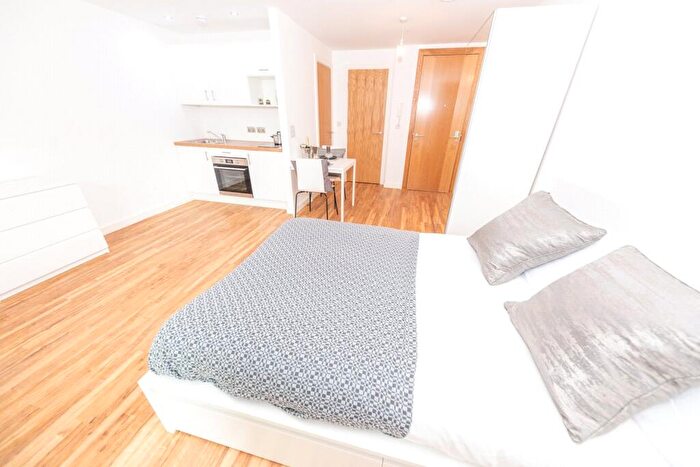 Flat To Rent In The Tower, Plaza Boulevard, Liverpool, L8