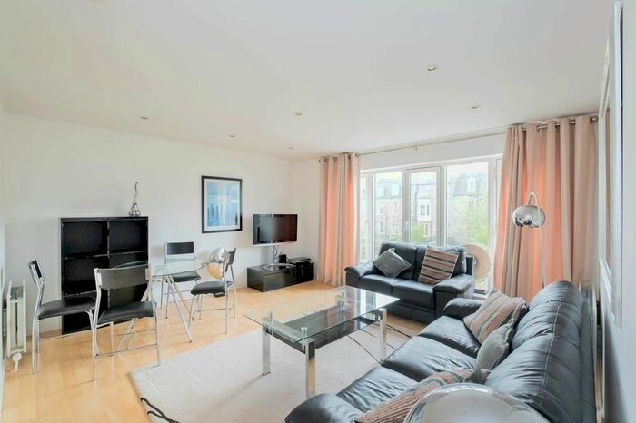 2 Bedroom Flat To Rent In Queens Lane North, Aberdeen, Duy, AB15