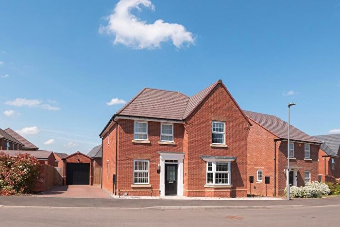 4 Bedroom Detached House For Sale In Clements Drive, Eaton Leys, Milton Keynes, Buckinghamshire, MK17