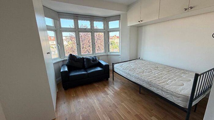 Property To Rent In West Barnes Lane, New Malden, KT3