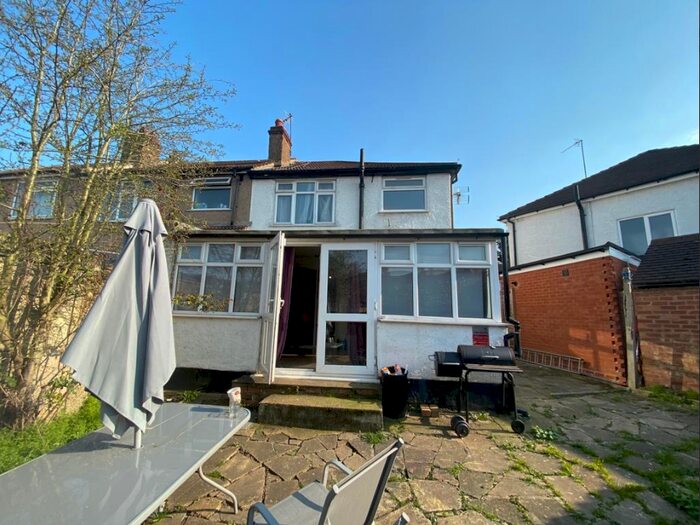 4 Bedroom Detached House To Rent In Stroud Gate, Harrow, HA2