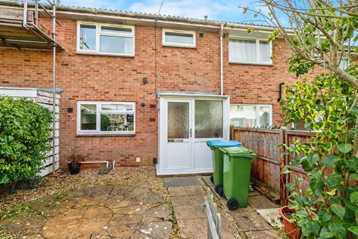3 Bedroom Terraced House For Sale In Giles Close, Yapton, Arundel, BN18