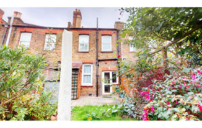 2 Bedroom Terraced House For Sale In Carlton Road, Leytonstone, Waltham Forest, E11