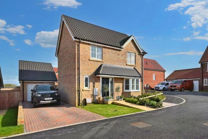 3 Bedroom Detached House For Sale In Swardeston, NR14