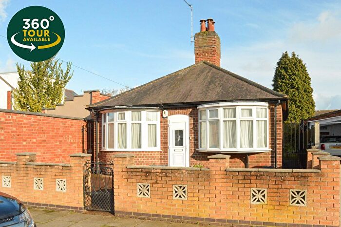 3 Bedroom Detached Bungalow To Rent In Landseer Road, Clarendon Park, Leicester, LE2