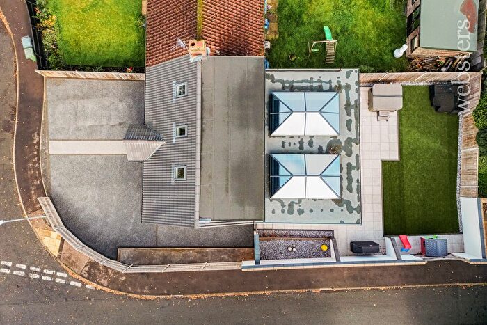 4 Bedroom Chalet For Sale In Preston Close, Wroxham, Norwich, NR12