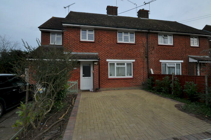 2 Bedroom Flat To Rent In Brook Road, Benfleet, SS7
