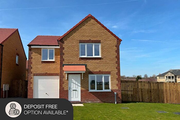 4 Bedroom Detached House To Rent In Calverley Crescent, Bradford, BD4