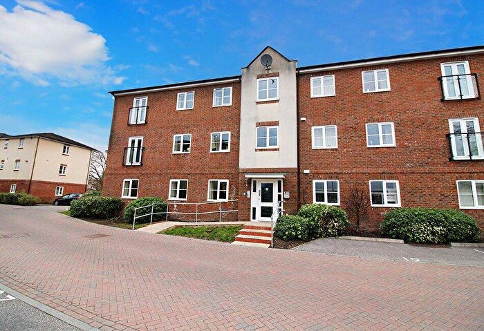 2 Bedroom Apartment To Rent In Hansen Gardens, Hedge End, Southampton, Hampshire, SO30