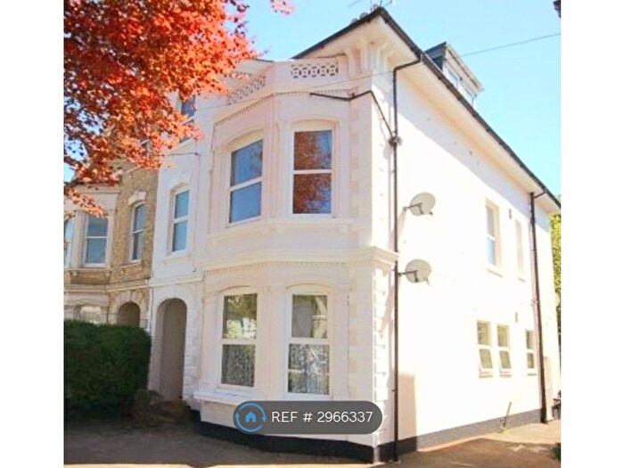 1 Bedroom Flat To Rent In Tunbridge Wells, Tunbridge Wells, TN1