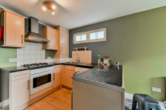 2 Bedroom Terraced House To Rent In Elmsdale Road, London, , Walthamstow, London, E17