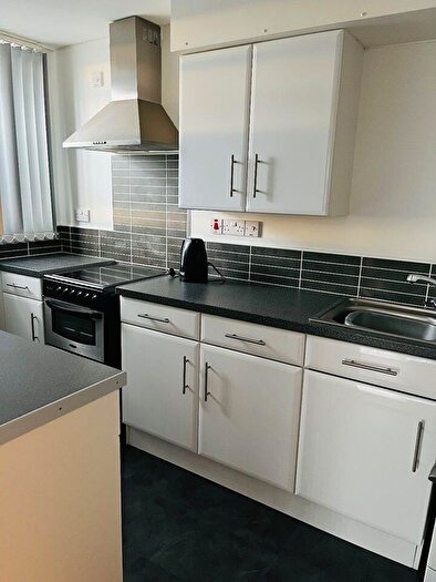 2 Bedroom Apartment To Rent In Thorn Court, Salford, M6