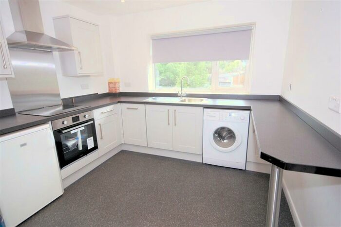 2 Bedroom Maisonette To Rent In West End Avenue, Pinner, HA5