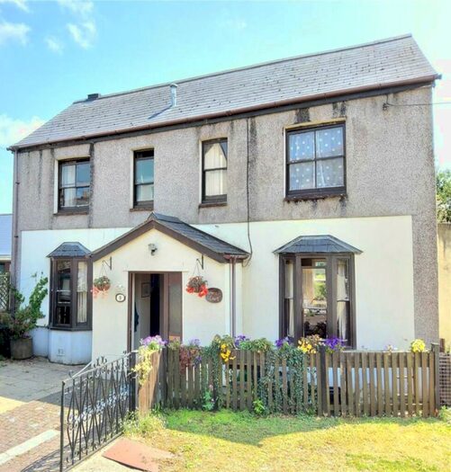 3 Bedroom Detached House To Rent In Rowes Court, Great Torrington, Devon, EX38