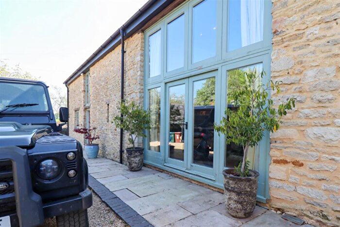 5 Bedroom House To Rent In The Green, Hethe, Hethe, OX27